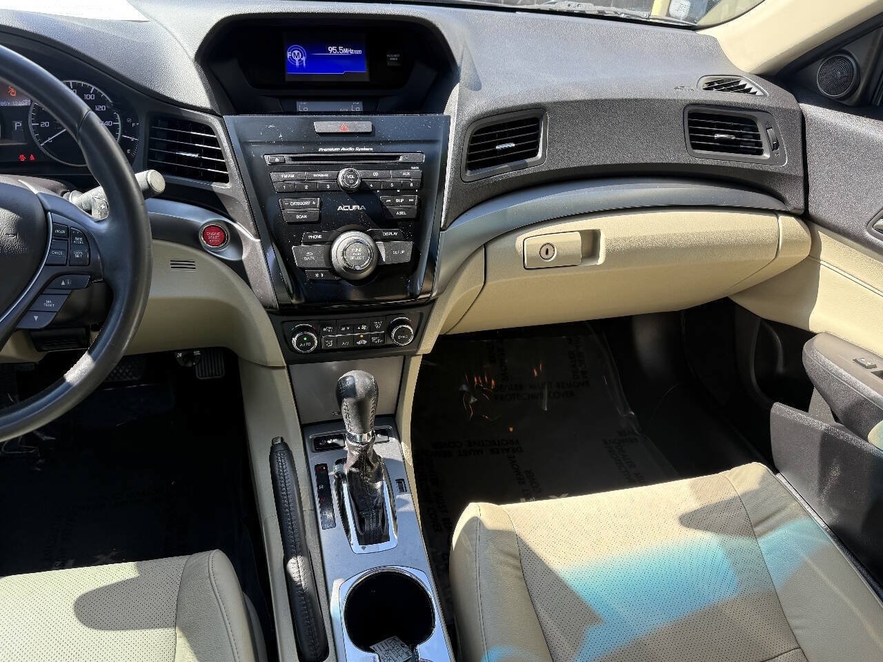 Used 2014 Acura ILX w/ Premium Package FWD image 8