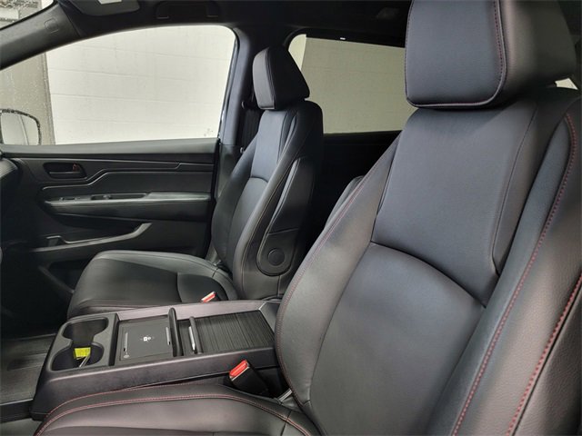 Used 2025 Honda Odyssey Sport-L image 13