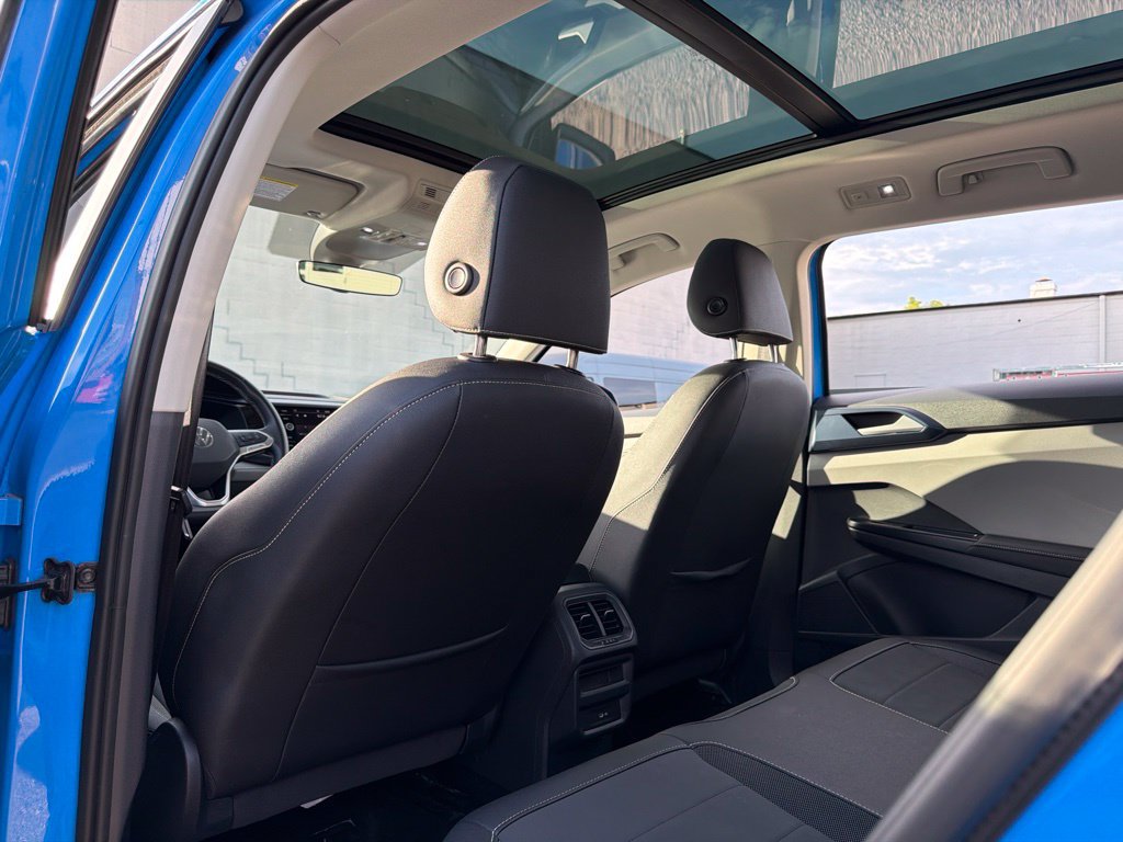 Used 2024 Volkswagen Taos SE FWD image 30