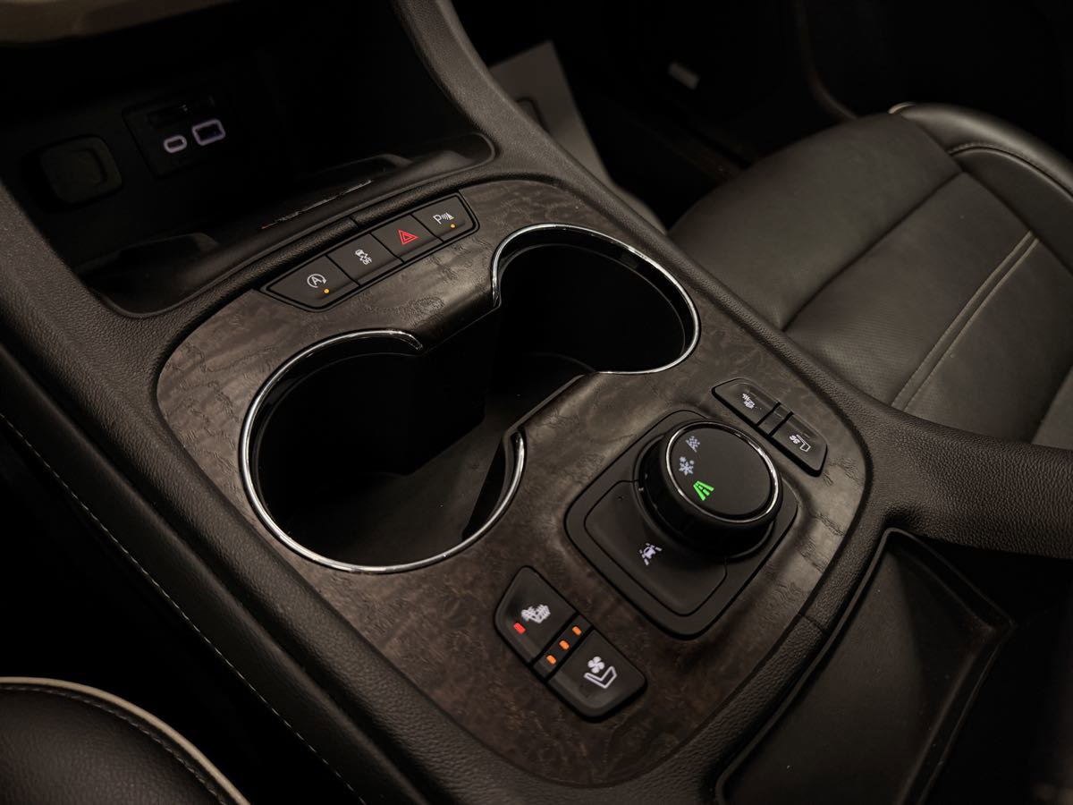 Used 2023 GMC Acadia Denali FWD image 52