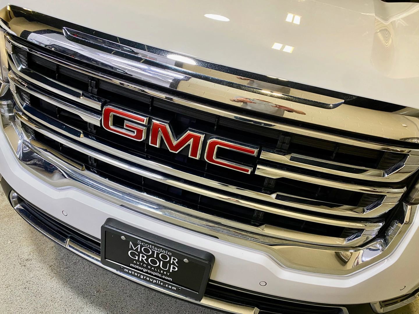 Used 2022 GMC Acadia SLE FWD image 22