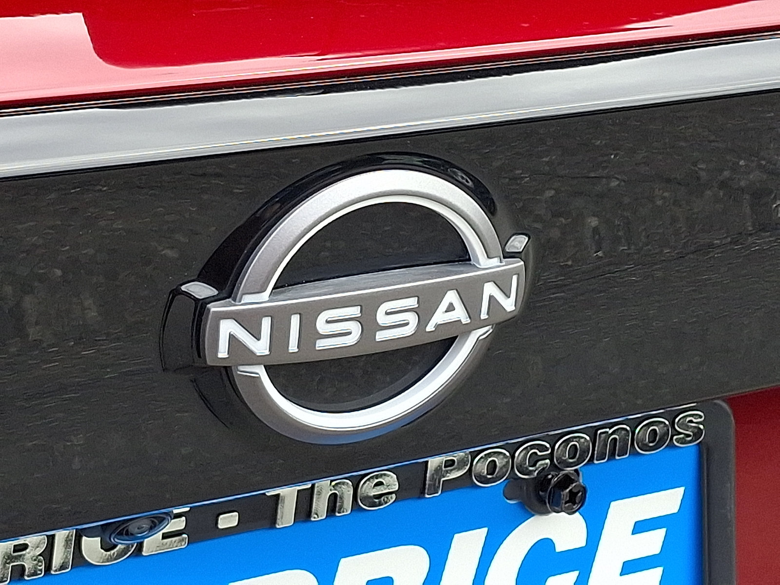 Used 2025 Nissan Kicks SR AWD/4WD image 29