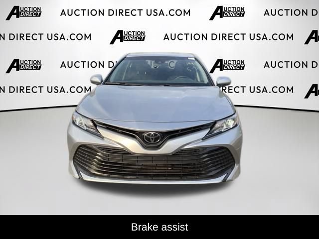 Used 2018 Toyota Camry LE FWD image 2