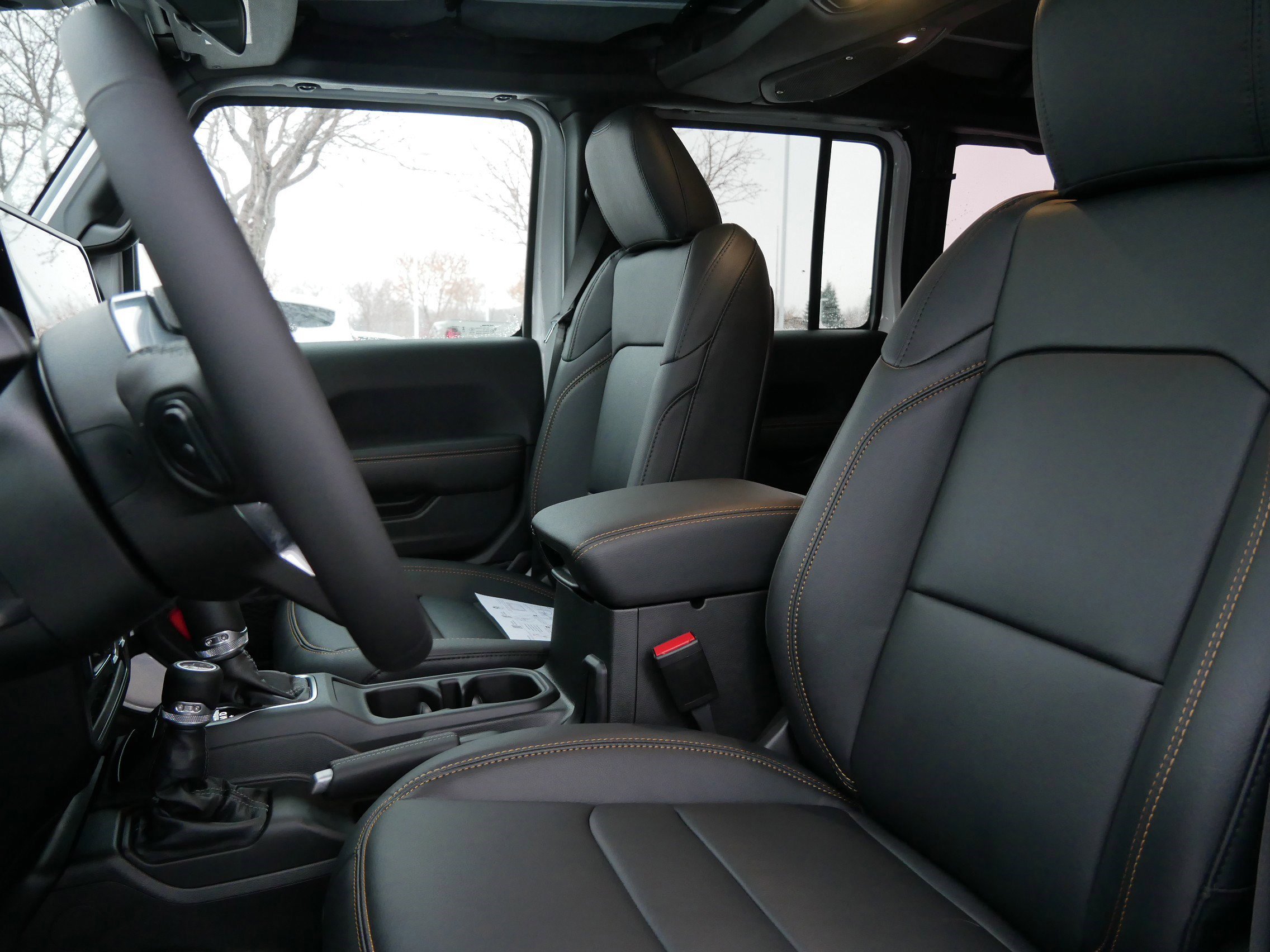 New 2026 Jeep Wrangler Unlimited Sahara AWD/4WD image 9
