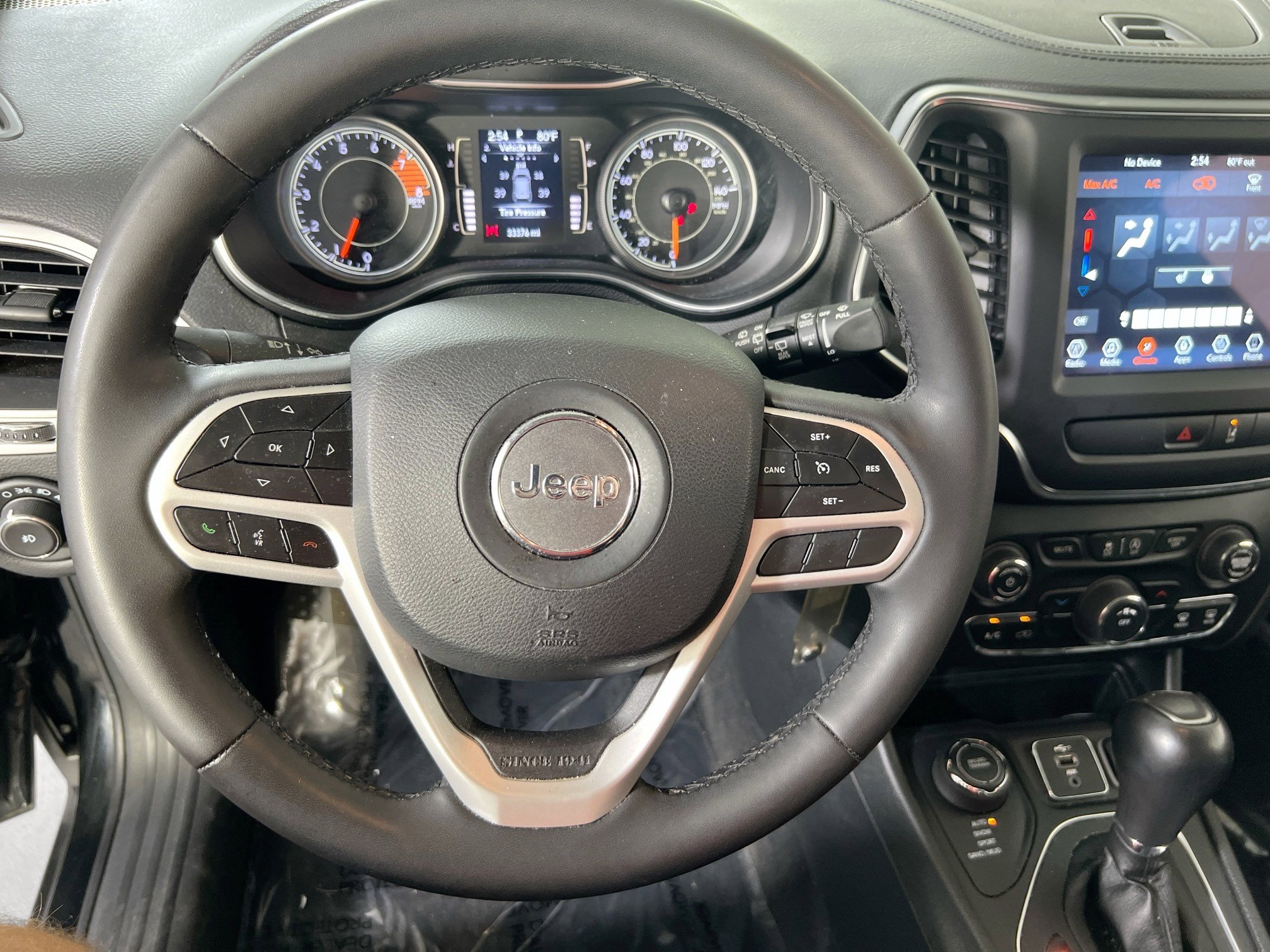 Used 2022 Jeep Cherokee Latitude w/ Sun & Sound Group AWD/4WD image 11