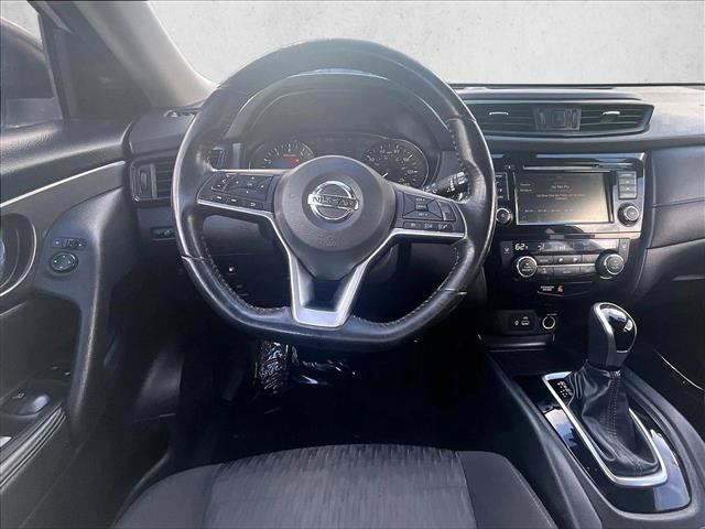 Used 2020 Nissan Rogue SV FWD image 5