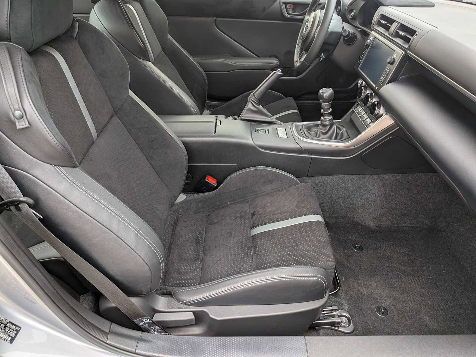 Used 2024 Toyota GR86 Premium image 18