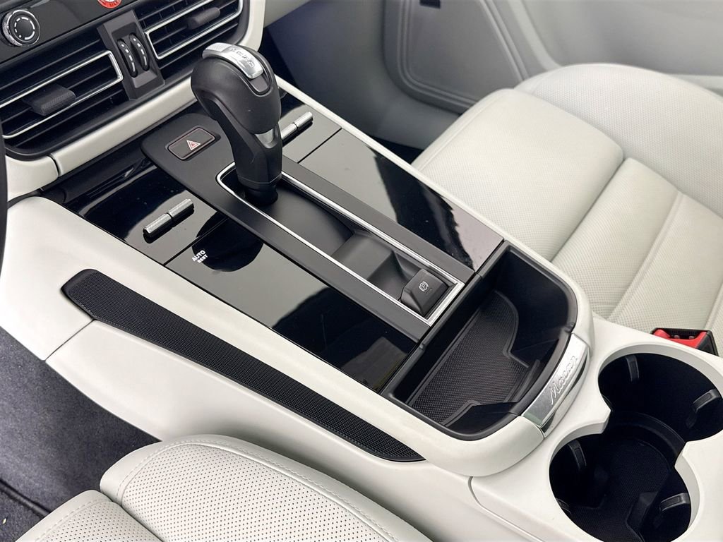 Used 2024 Porsche Macan S image 22