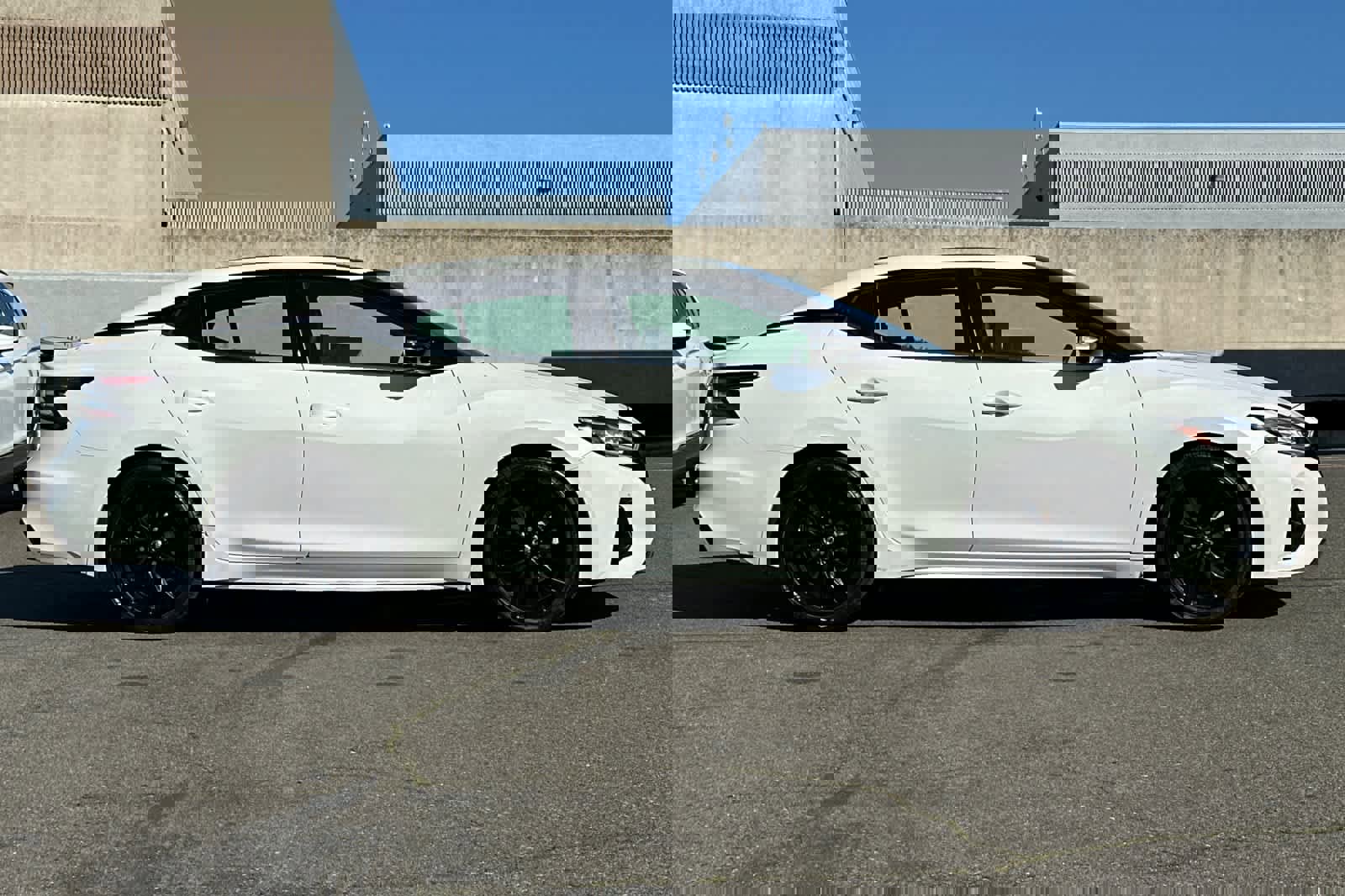 Used 2022 Nissan Maxima SR w/ Sport Mat Group image 6