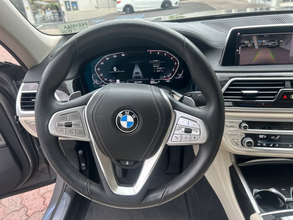 Used 2021 BMW 740i w/ Premium Package RWD image 14