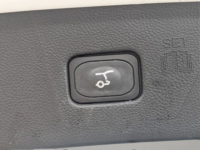 Used 2024 Ford Edge SEL w/ Sport Appearance Package image 11