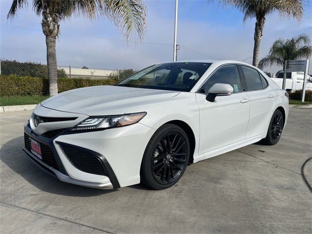 Used 2022 Toyota Camry XSE image 1