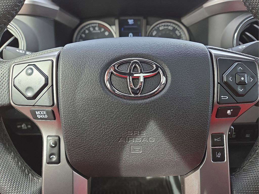 Used 2021 Toyota Tacoma Limited image 30