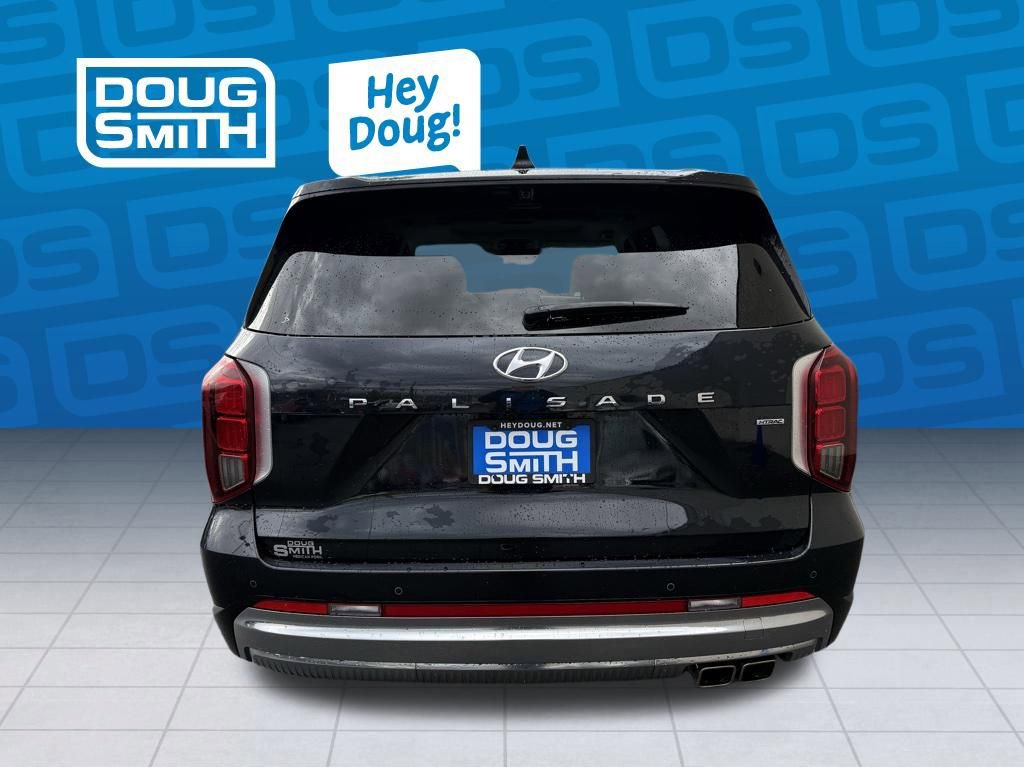 Used 2024 Hyundai Palisade Calligraphy image 3
