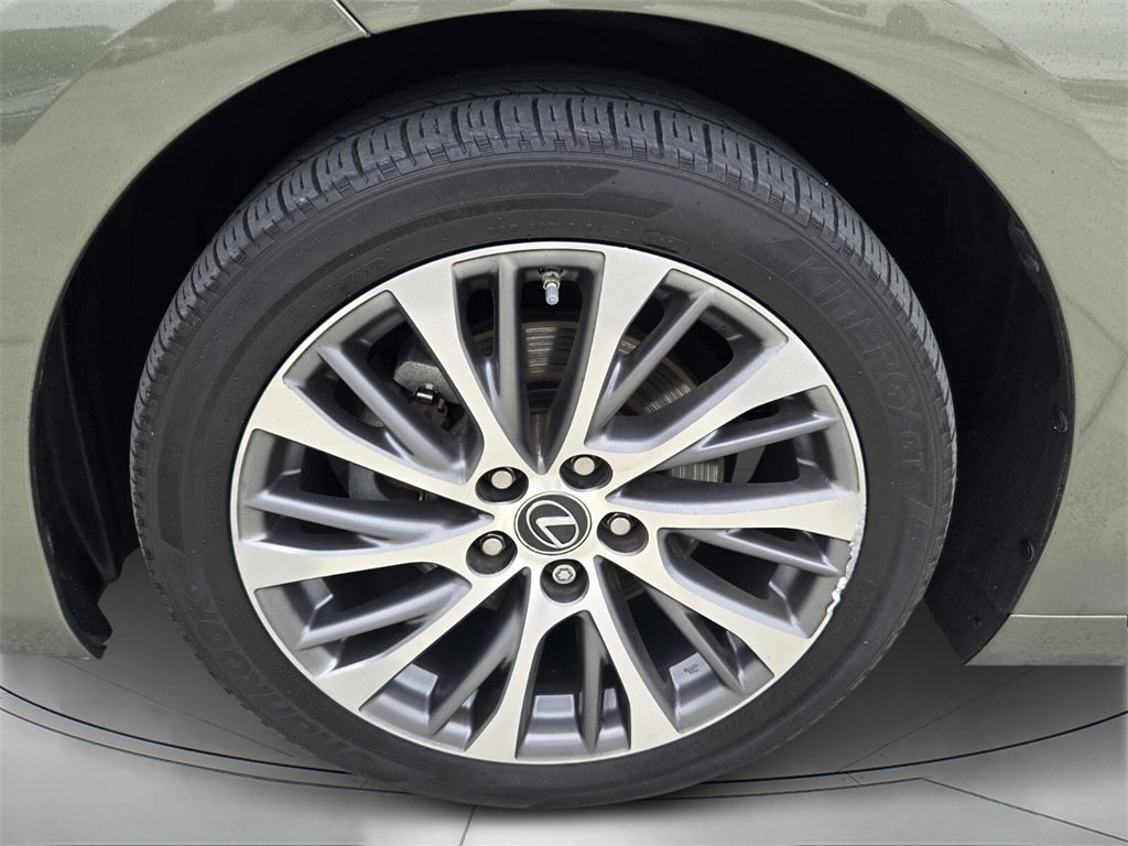 Used 2019 Lexus ES 350 image 9