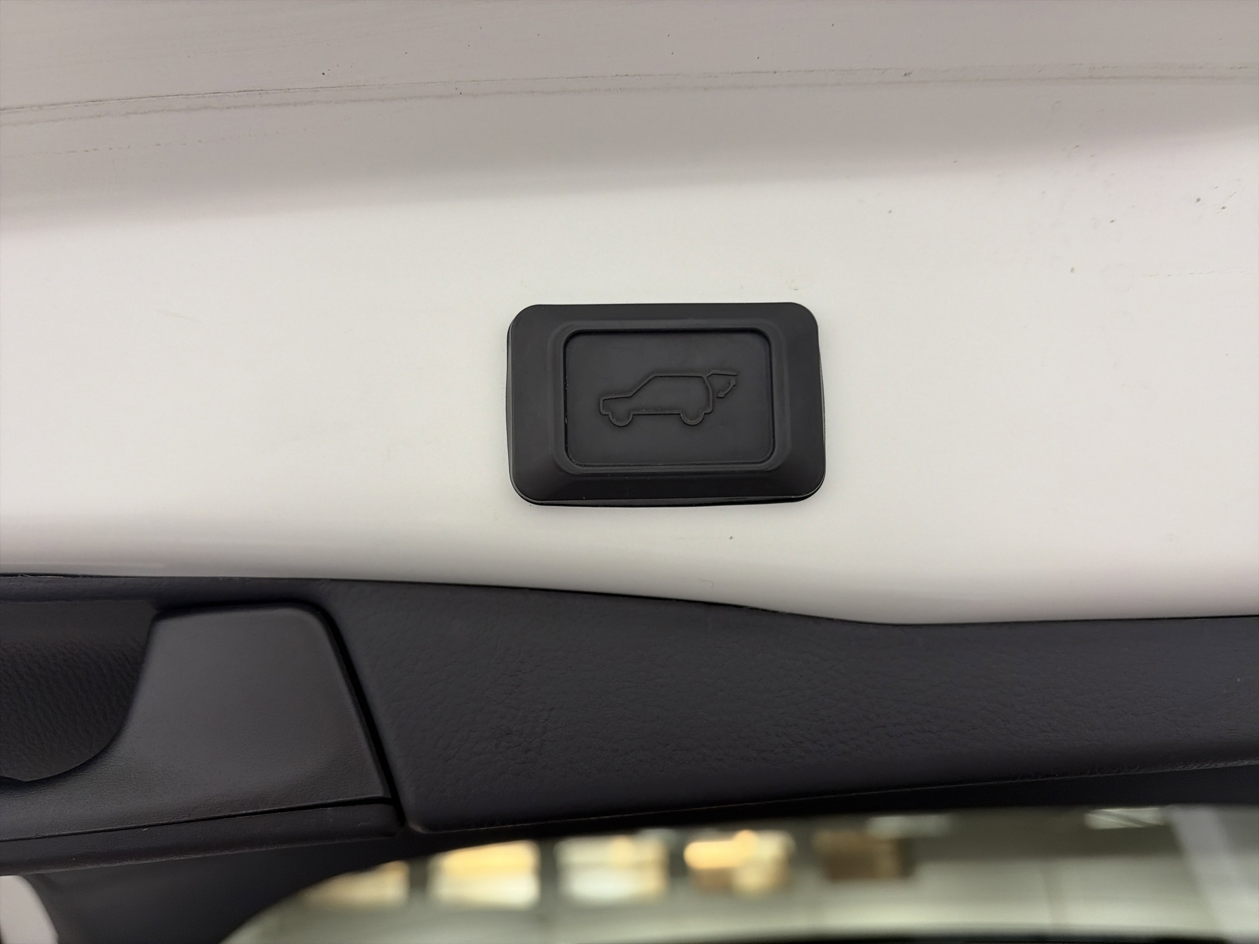 Used 2021 Toyota RAV4 XSE w/ XSE Grade Weather Package image 31