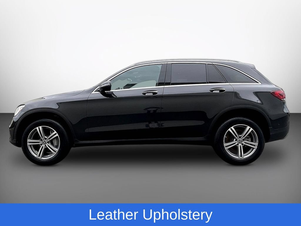 Used 2022 Mercedes-Benz GLC 300 4MATIC w/ Multimedia Package Lite image 4