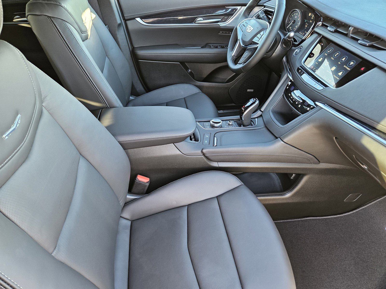 New 2026 Cadillac XT5 Premium Luxury w/ Driver Assist Package FWD image 10