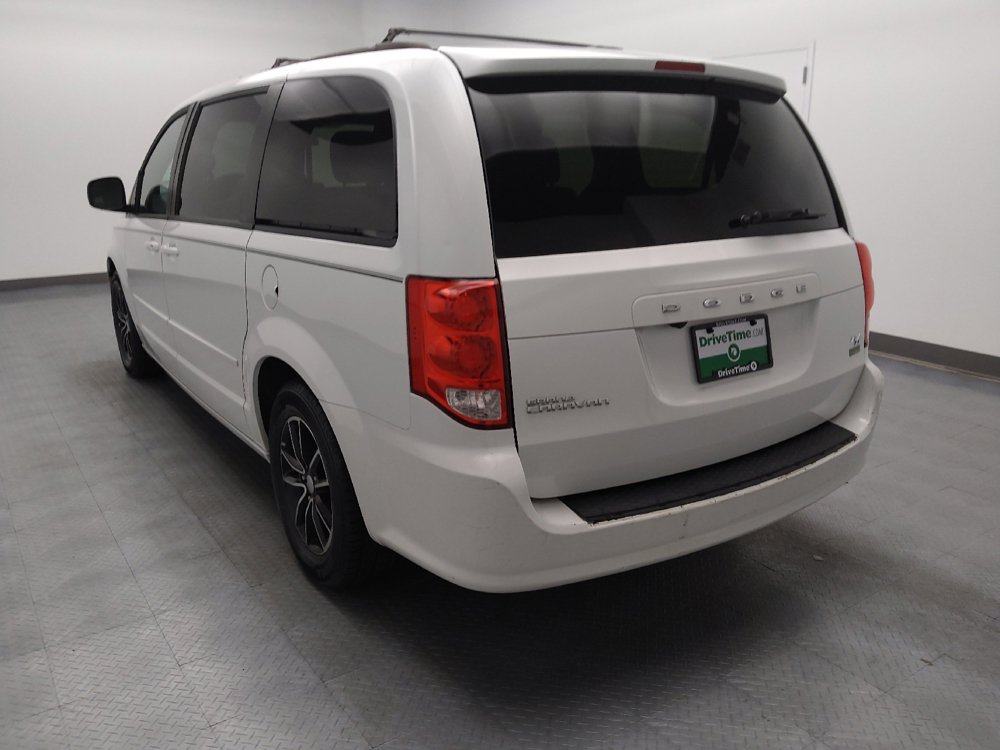 Used 2016 Dodge Grand Caravan R/T FWD image 5