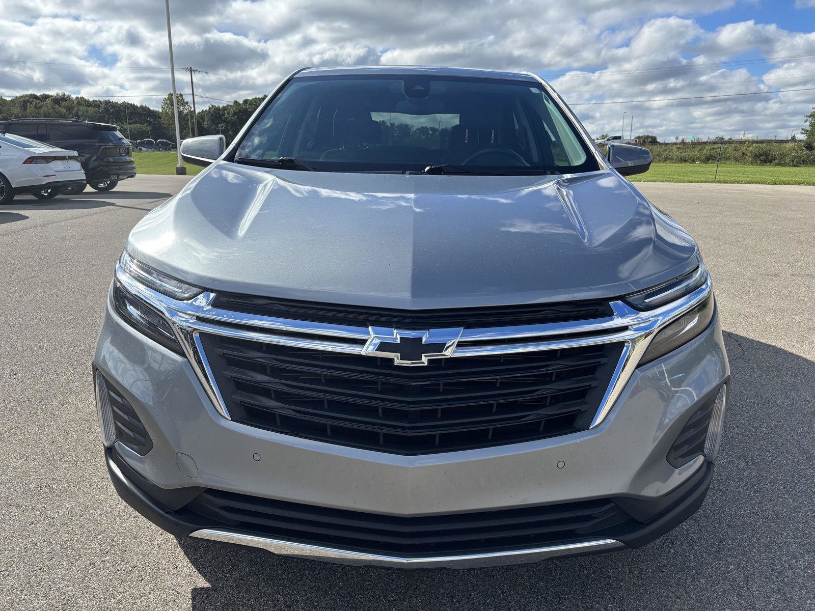 Used 2024 Chevrolet Equinox LT w/ LPO, Floor Liner Package FWD image 8