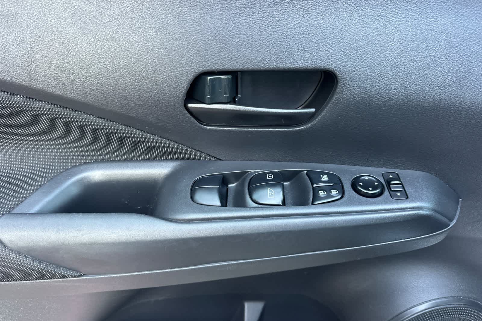 Certified 2025 Nissan Kicks Play S FWD image 12