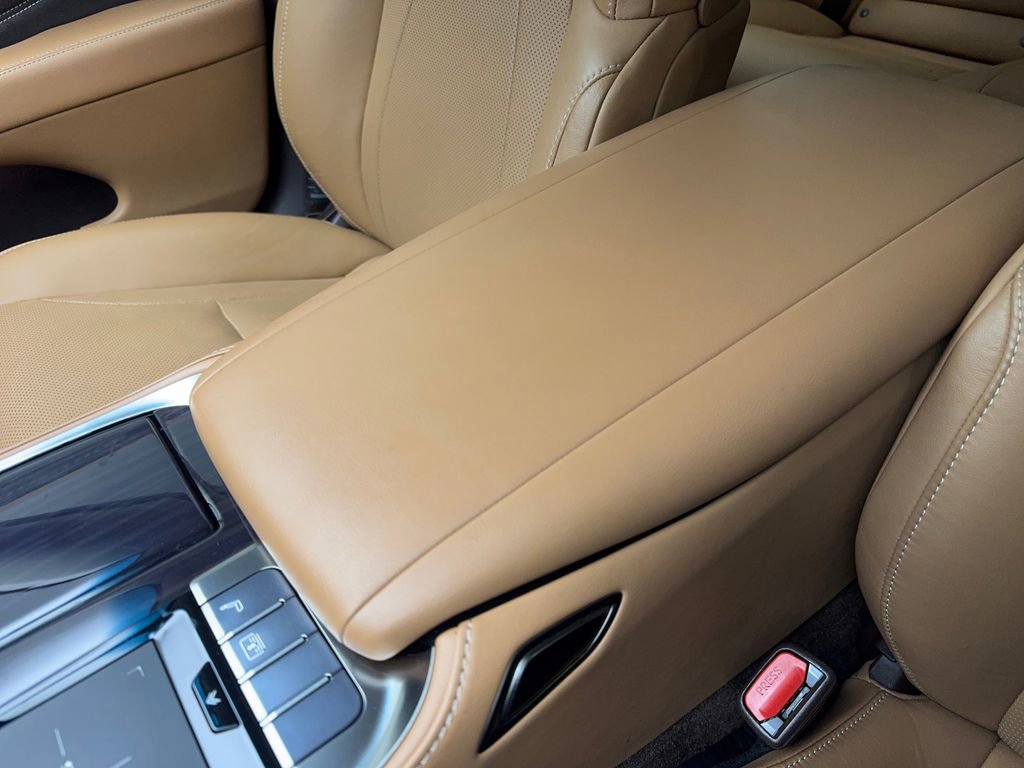 Used 2020 Lexus LS 500 w/ Accessory Package (Z2) image 70