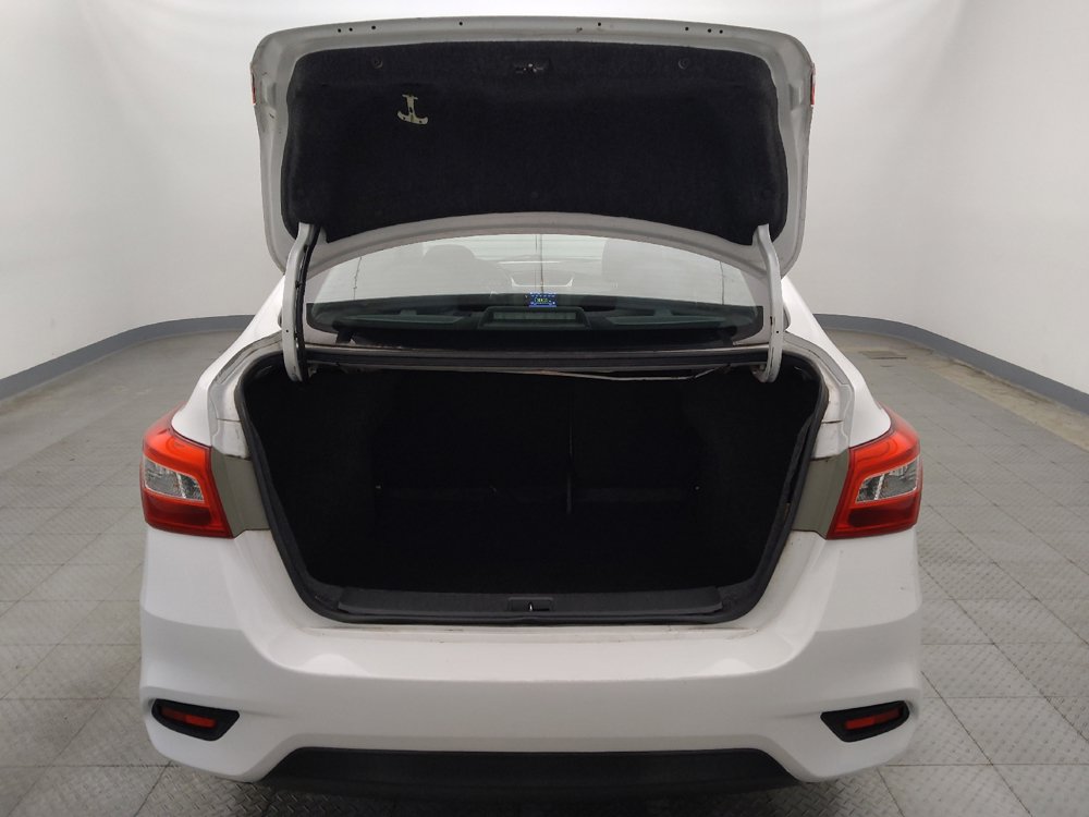 Used 2016 Nissan Sentra S FWD image 29