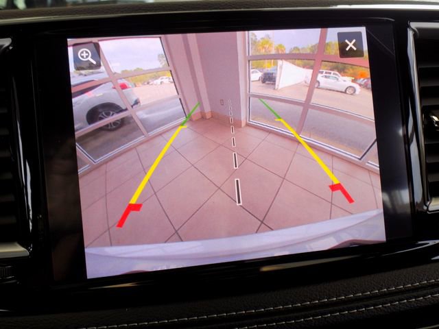 New 2026 Chrysler Pacifica Select image 20
