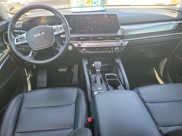 Certified 2025 Kia Telluride LX FWD image 15