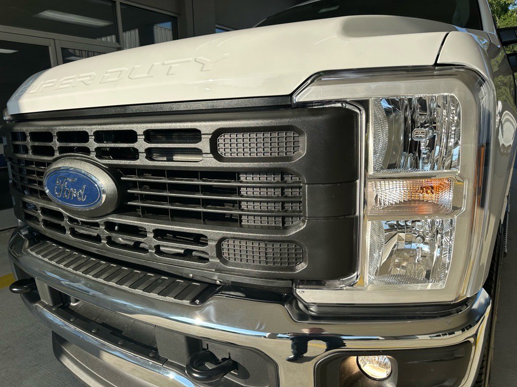 New 2026 Ford F250 XL image 2