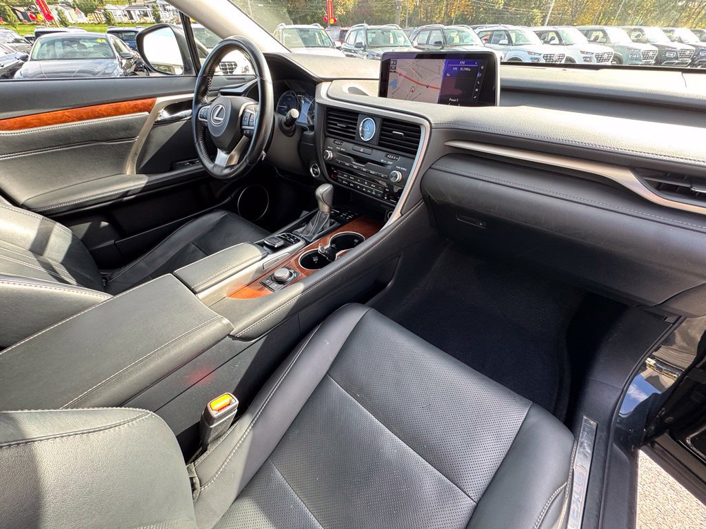 Used 2018 Lexus RX 450hL Premium w/ Premium Package AWD/4WD image 31