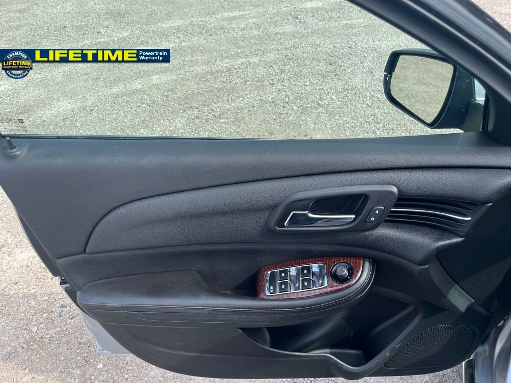 Used 2013 Chevrolet Malibu LT image 18