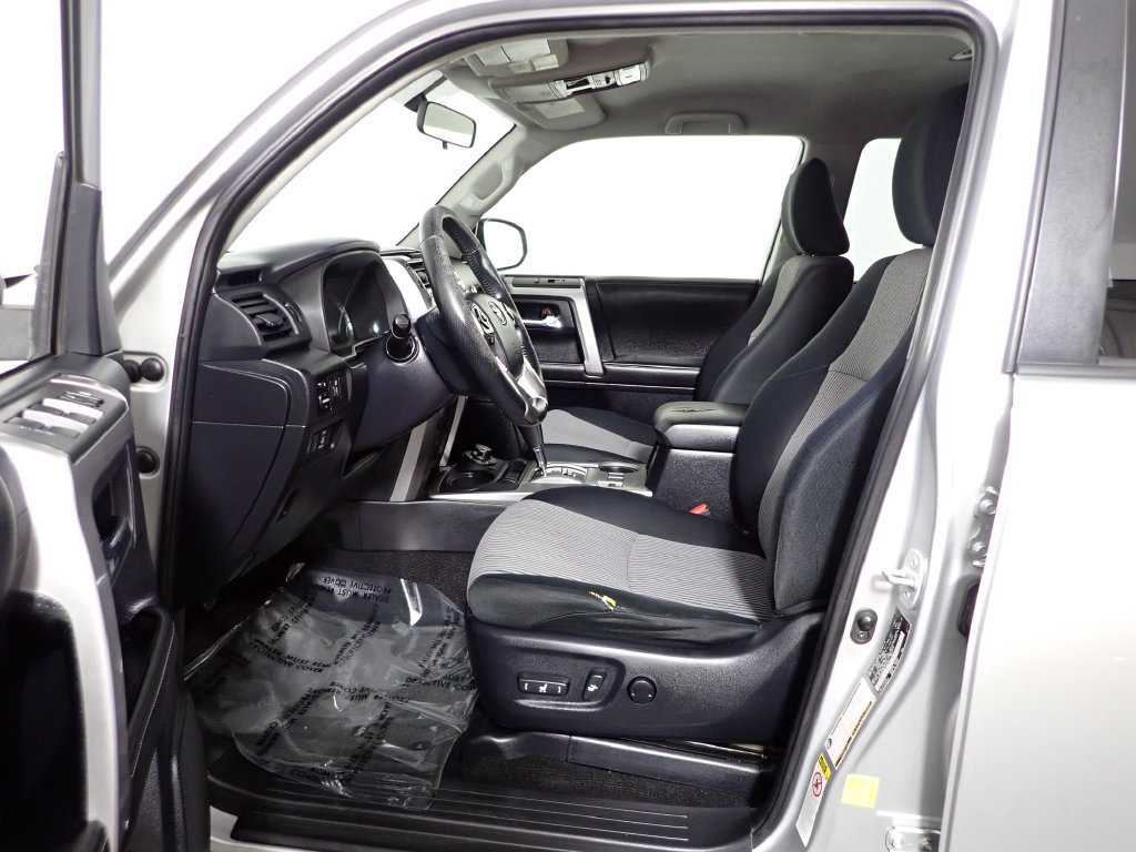 Used 2014 Toyota 4Runner SR5 AWD/4WD image 20