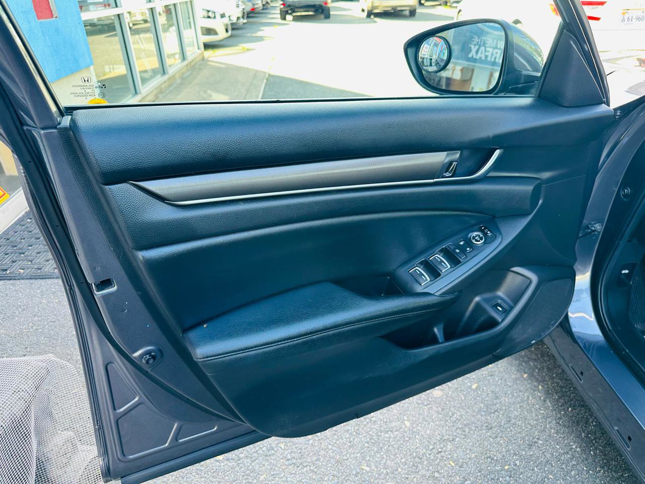Used 2019 Honda Accord LX image 11