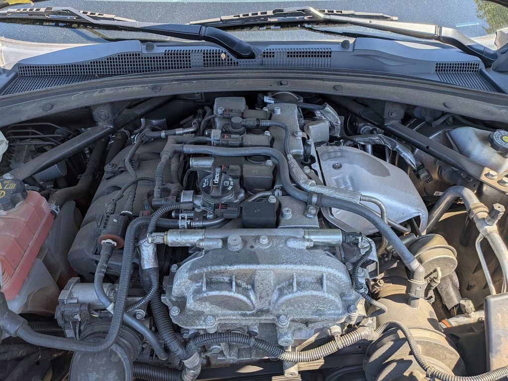 Used 2020 Chevrolet Camaro LS RWD image 28