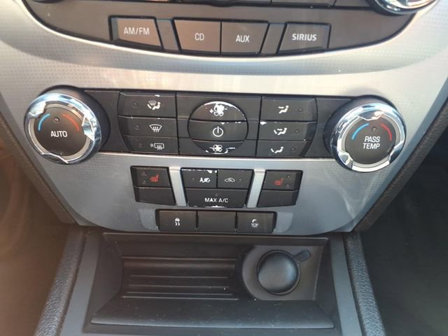 Used 2010 Ford Fusion SEL FWD image 18