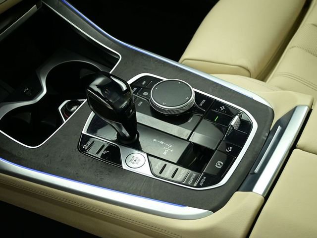 Used 2021 BMW X7 xDrive40i w/ Premium Package image 61