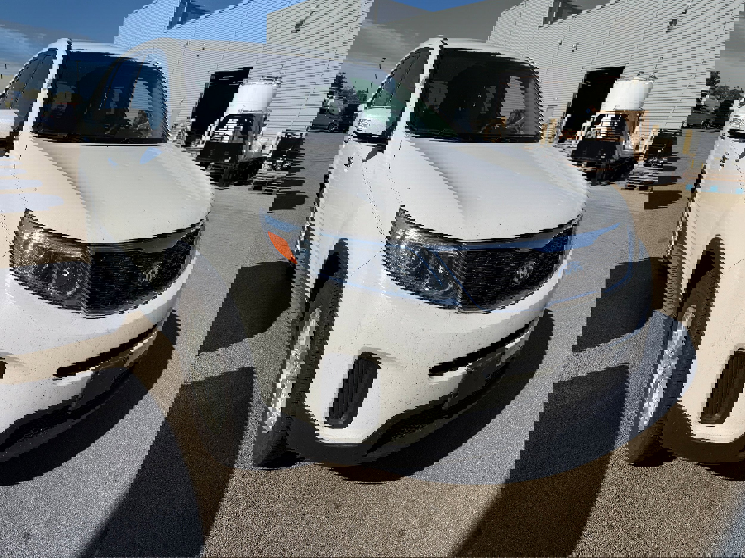 Used 2014 Kia Sorento LX image 1