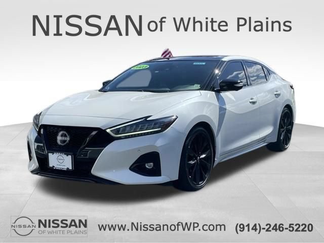 Certified 2023 Nissan Maxima SR w/ Sport Mat Group FWD image 2
