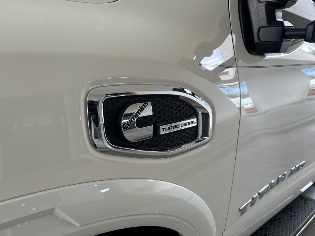 Used 2019 Nissan Titan PRO-4X w/ Pro-4x Convenience Package image 14