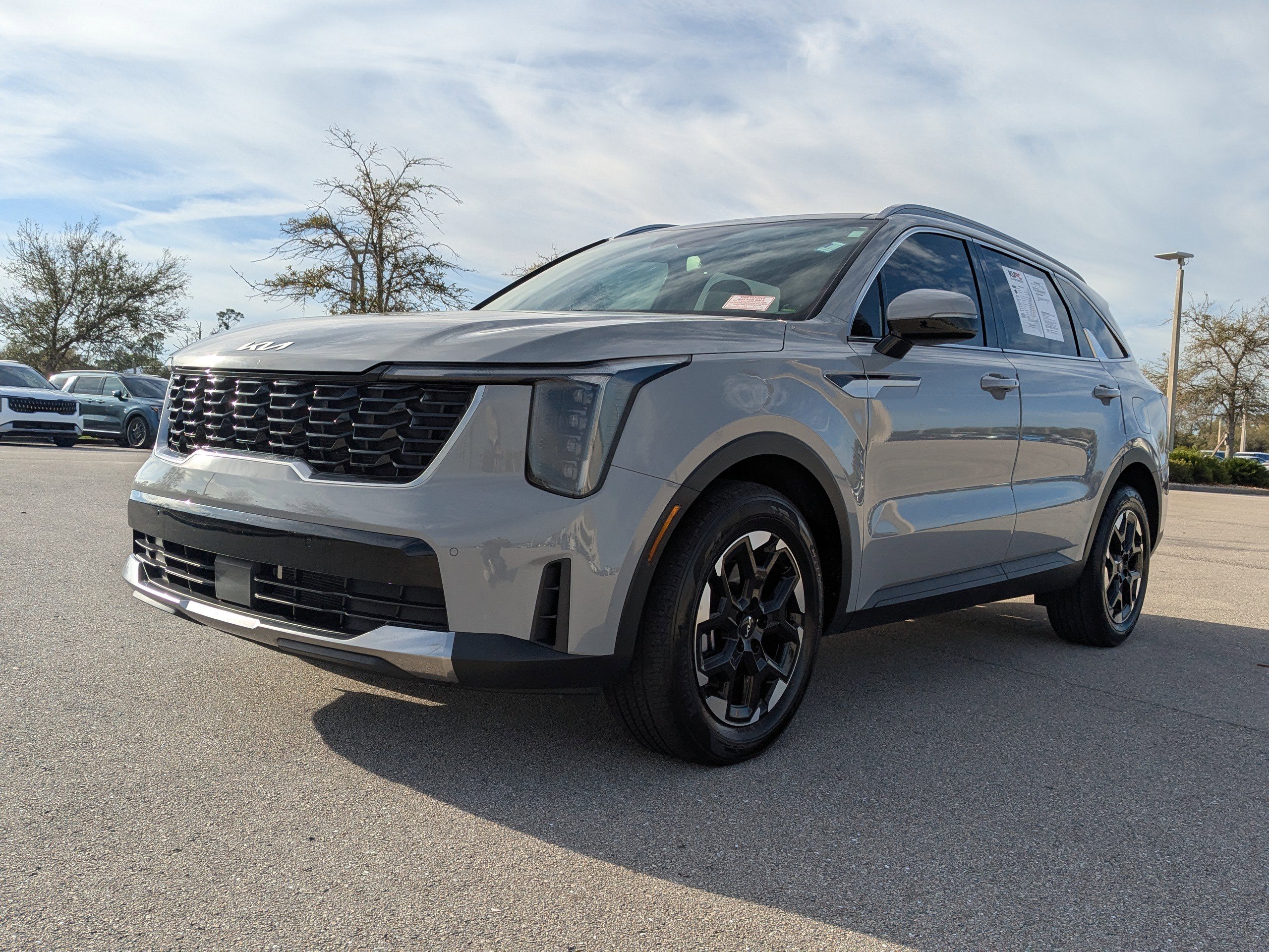 Certified 2024 Kia Sorento S w/ Panoramic Sunroof Package image 8