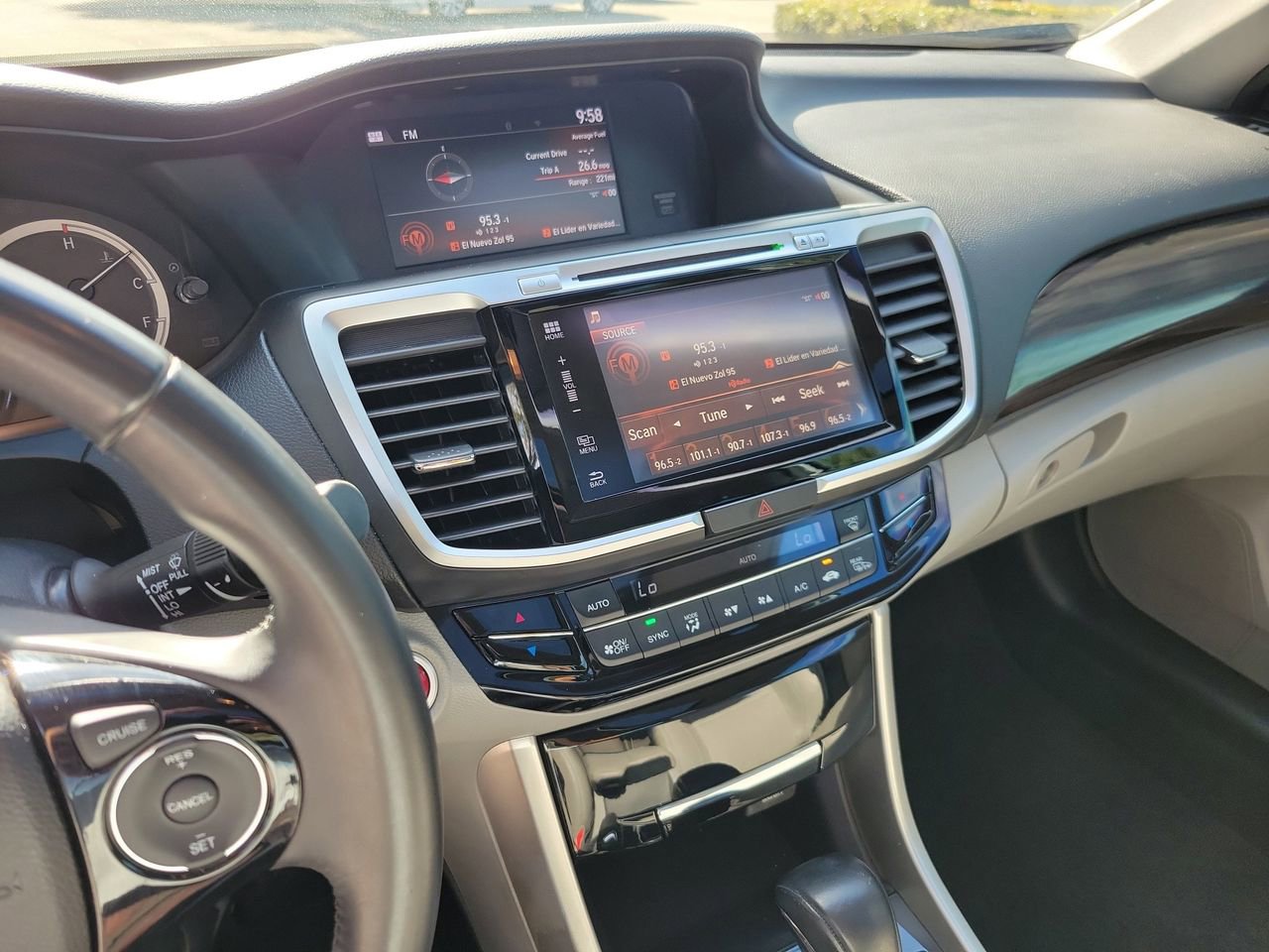 Used 2016 Honda Accord EX-L image 23