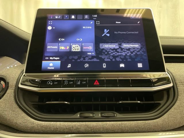 Used 2022 Jeep Compass Latitude AWD/4WD image 24