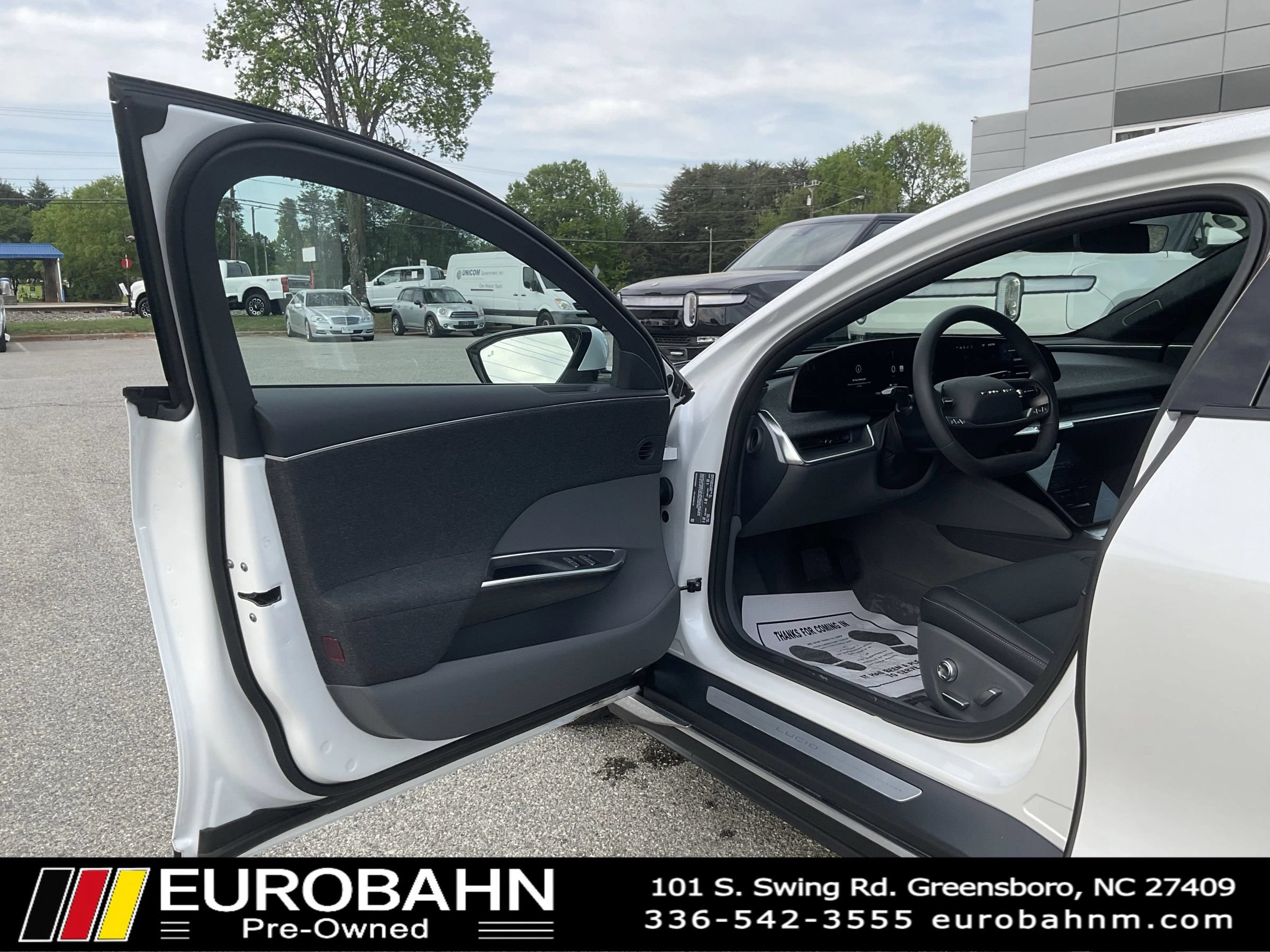 Used 2024 Lucid Air Pure RWD image 9