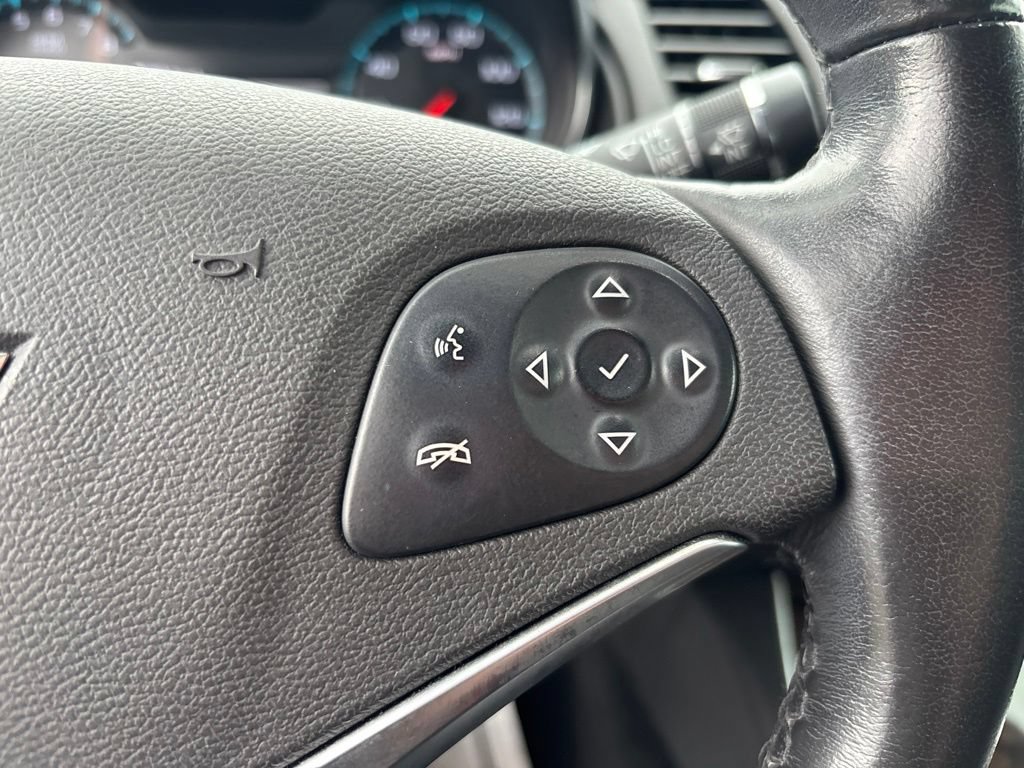 Used 2015 Chevrolet Impala LTZ FWD image 19