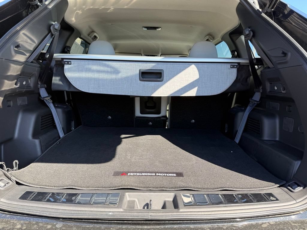 New 2026 Mitsubishi Outlander FWD image 10