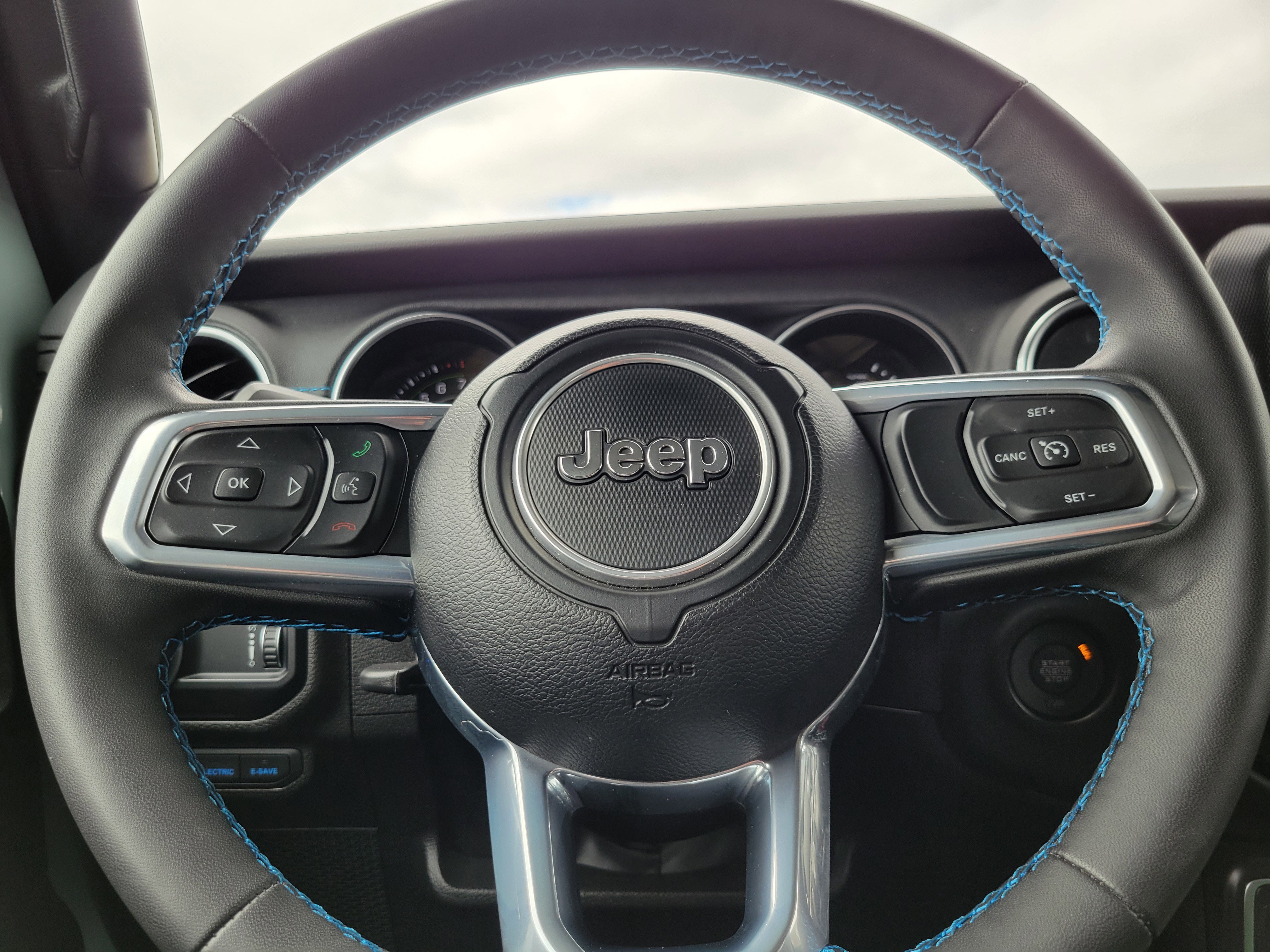 Used 2023 Jeep Wrangler Unlimited Rubicon 4xe w/ Cold Weather Group image 8