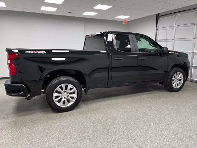 Used 2022 Chevrolet Silverado 1500 Custom AWD/4WD image 11