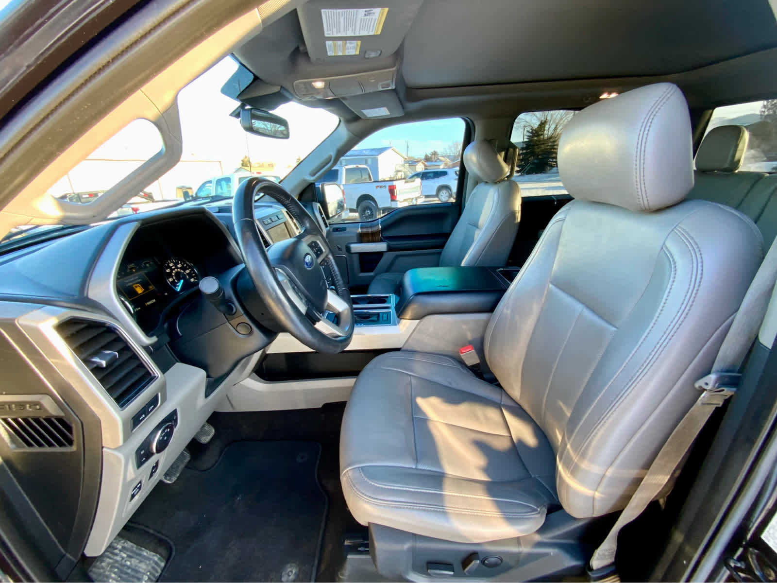 Used 2019 Ford F150 Lariat w/ Equipment Group 502A Luxury image 21