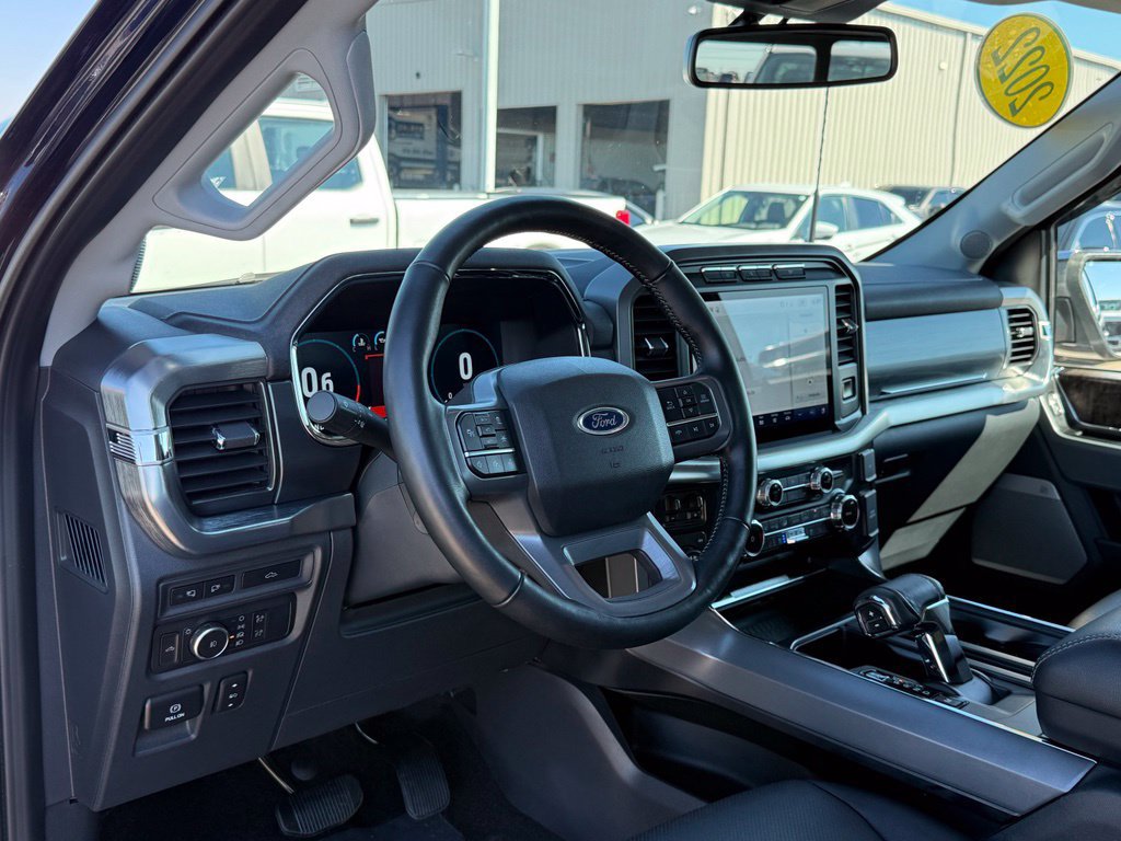 Used 2022 Ford F150 Lariat w/ Equipment Group 502A High AWD/4WD image 4